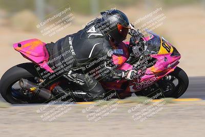 media/Oct-30-2022-CVMA (Sun) [[fb421c3cec]]/Race 16 Amateur Supersport Middleweight/